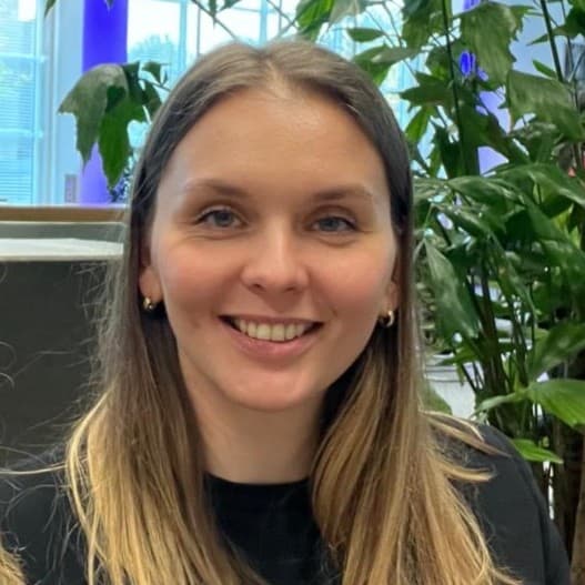 Katsiaryna — Executive English Coach